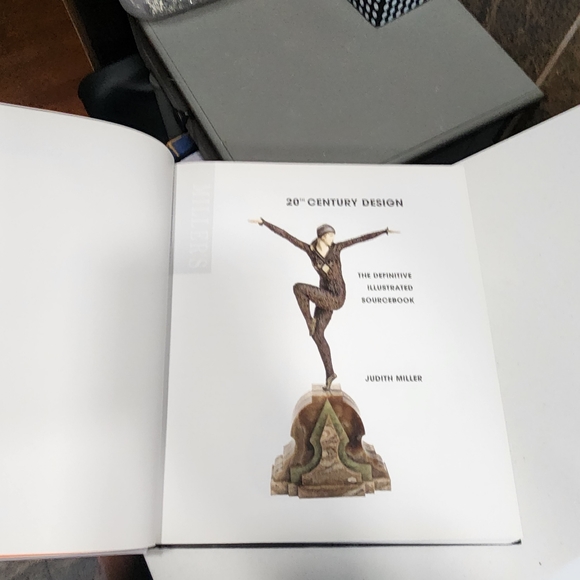 Book  20th Century designed Illustrated Judith Miller mid-century modern - Picture 4 of 6